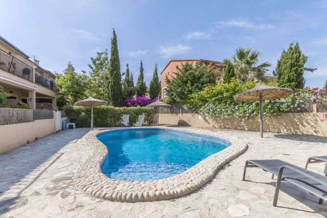 4 soveværelse Byhus til salg i Port de Pollença, Pollensa / Pollença med swimmingpool - € 575.000 (Ref: 8687380)