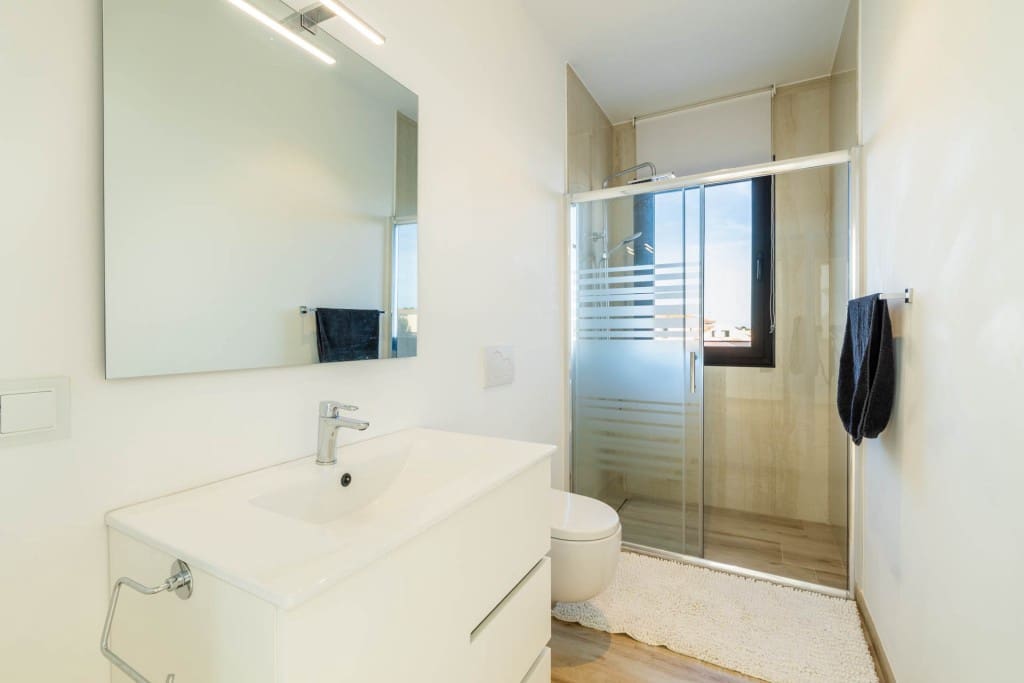 4 bedroom Villa for sale in Calas de Mallorca with pool garage - € 1,995,000 (Ref: 8696225)