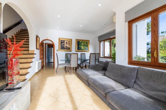 3 bedroom Villa for sale in Port de Pollença, Pollensa / Pollença with pool - € 1,485,000 (Ref: 8696226)