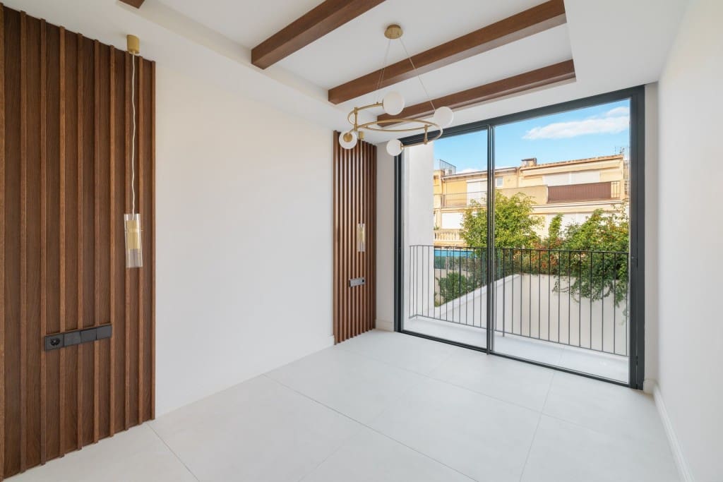 3 sypialnia Dom na sprzedaż w Portixol z basenem garażem - 3 250 000 € (Ref: 8747112)