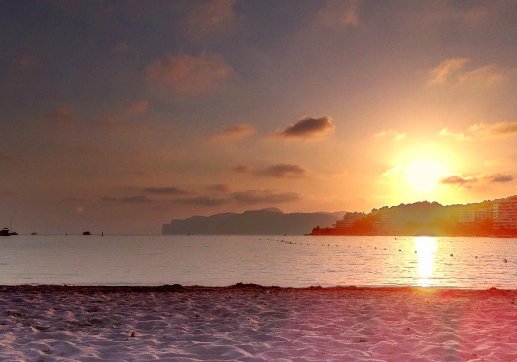 4 bedroom Villa for sale in Santa Ponsa with pool garage - € 8,450,000 (Ref: 8752115)