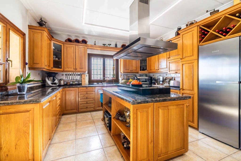 4 slaapkamer Finca/Landhuis te koop in Santa Margalida met zwembad garage - € 1.999.000 (Ref: 8766456)