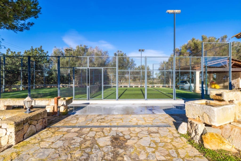 4 slaapkamer Finca/Landhuis te koop in Santa Margalida met zwembad garage - € 1.999.000 (Ref: 8766456)