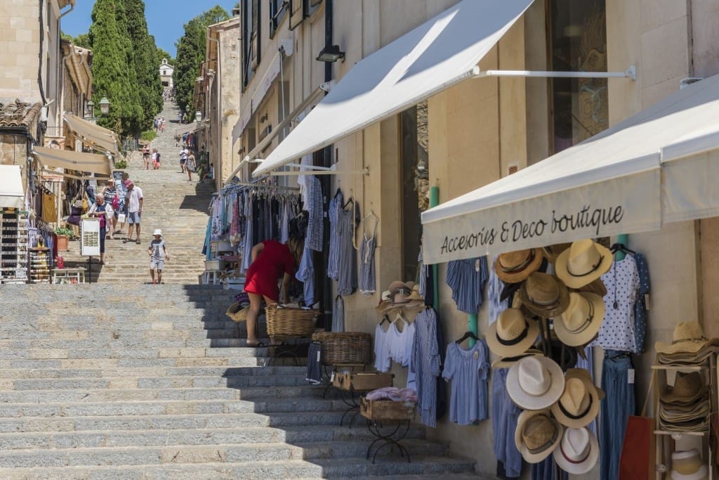 4 soveværelse Byhus til salg i Pollensa / Pollenca med swimmingpool - € 1.650.000 (Ref: 8769976)