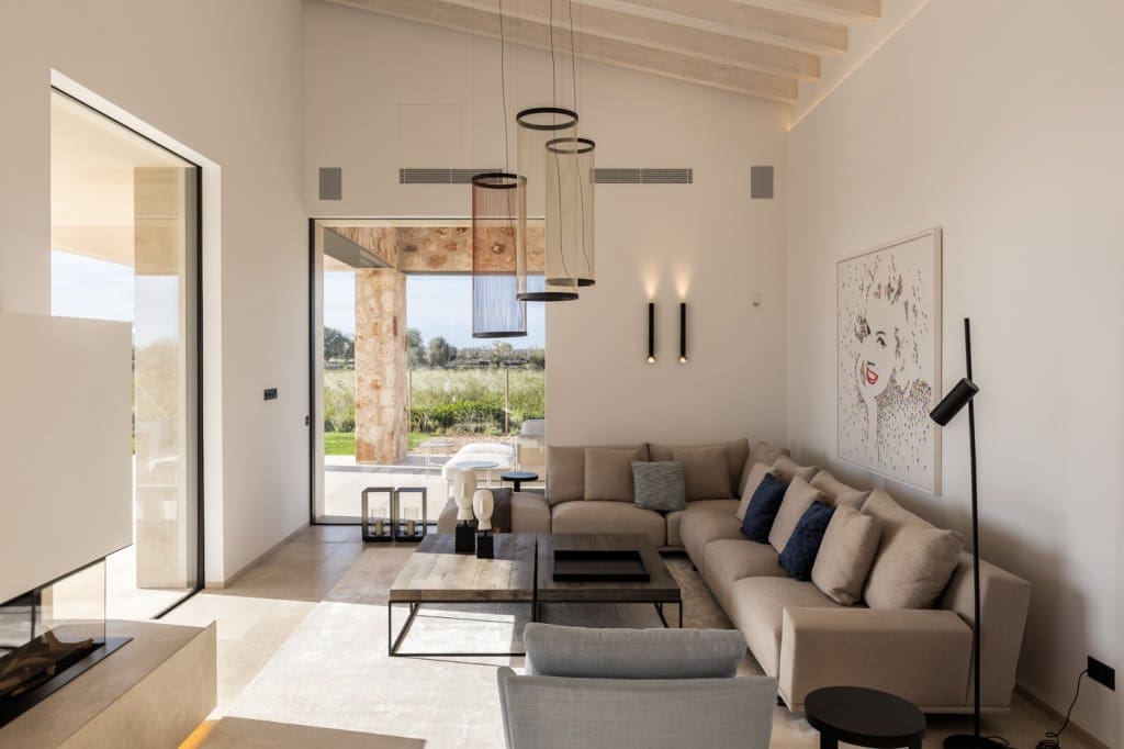 4 soveværelse Finca/Landehus til salg i Santanyi med swimmingpool garage - € 7.500.000 (Ref: 8777813)