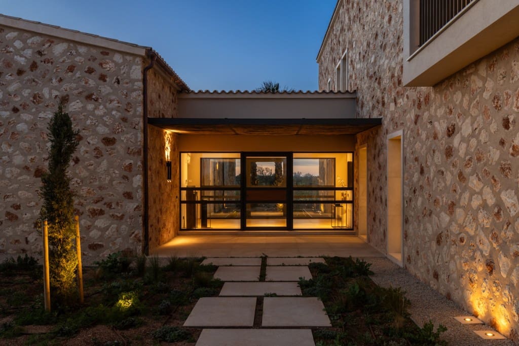 4 soveværelse Finca/Landehus til salg i Santanyi med swimmingpool garage - € 7.500.000 (Ref: 8777813)