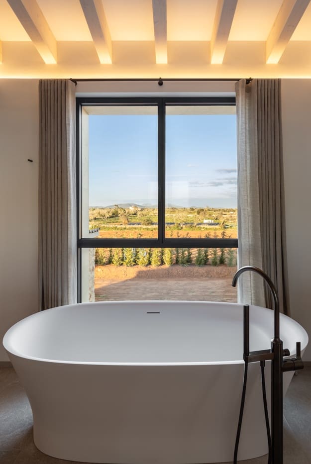 4 soveværelse Finca/Landehus til salg i Santanyi med swimmingpool garage - € 7.500.000 (Ref: 8777813)