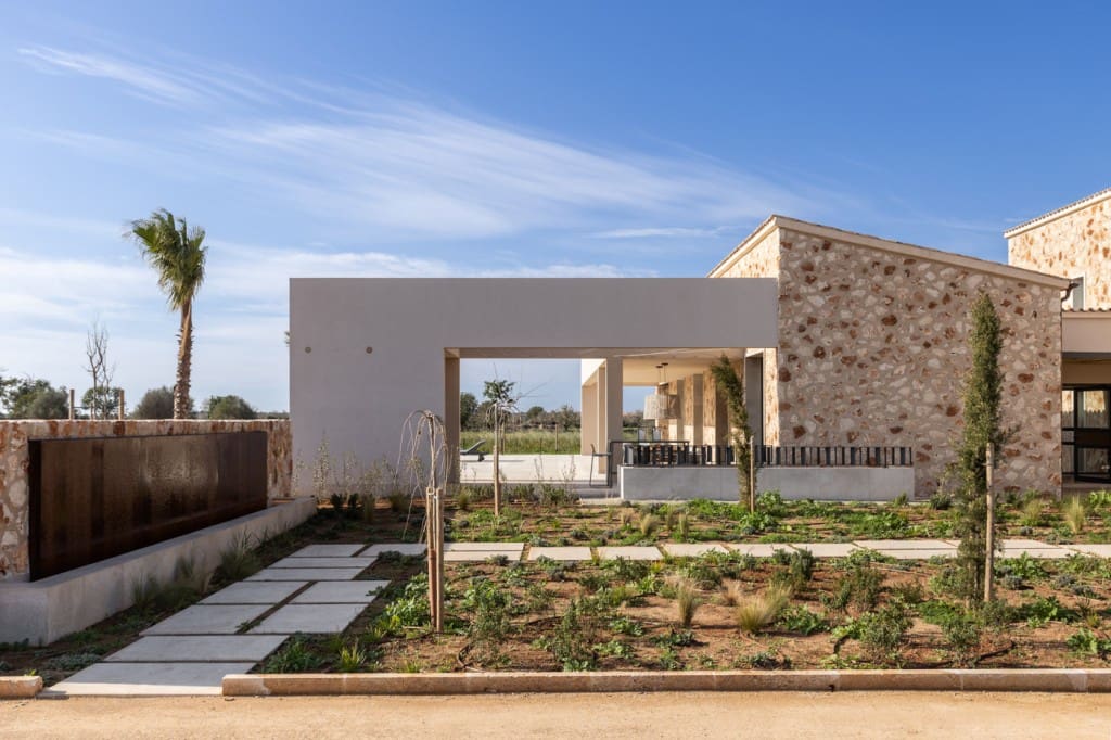 4 soveværelse Finca/Landehus til salg i Santanyi med swimmingpool garage - € 7.500.000 (Ref: 8777813)