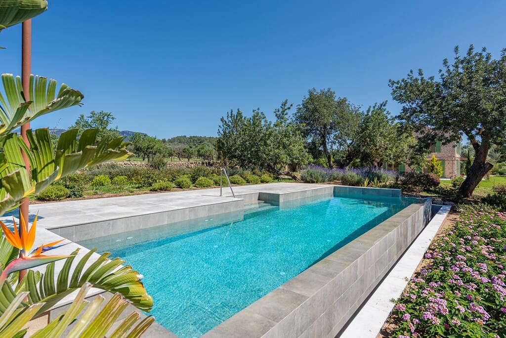 4 sypialnia Finka/Dom wiejski na sprzedaż w Alaro z basenem garażem - 4 900 000 € (Ref: 8777814)