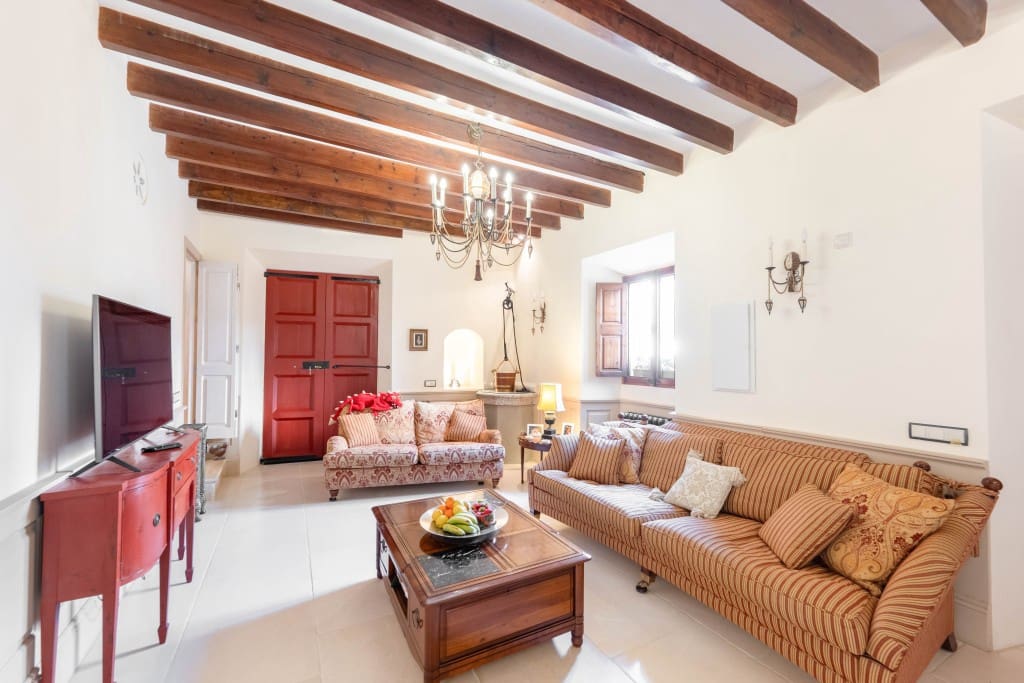 4 soveværelse Byhus til salg i Calvia med garage - € 1.795.000 (Ref: 8783484)