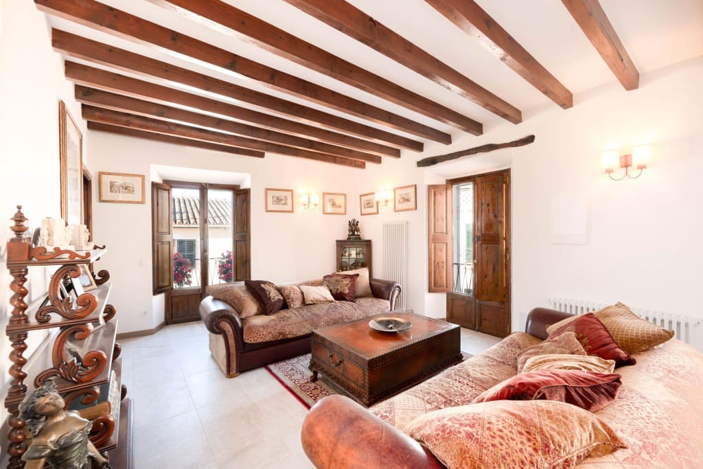 4 soveværelse Byhus til salg i Calvia med garage - € 1.795.000 (Ref: 8783484)