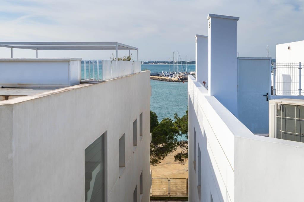 2 soverom Hus til salgs i Puerto de Alcudia med svømmebasseng garasje - € 1 100 000 (Ref: 8791788)