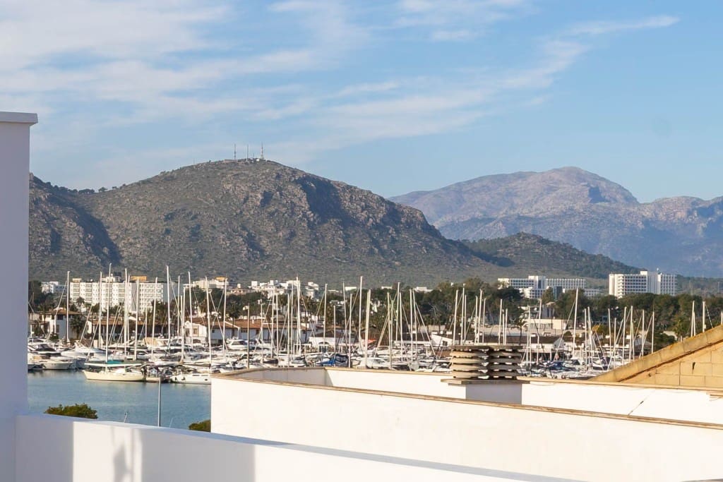 2 soverom Hus til salgs i Puerto de Alcudia med svømmebasseng garasje - € 1 100 000 (Ref: 8791788)