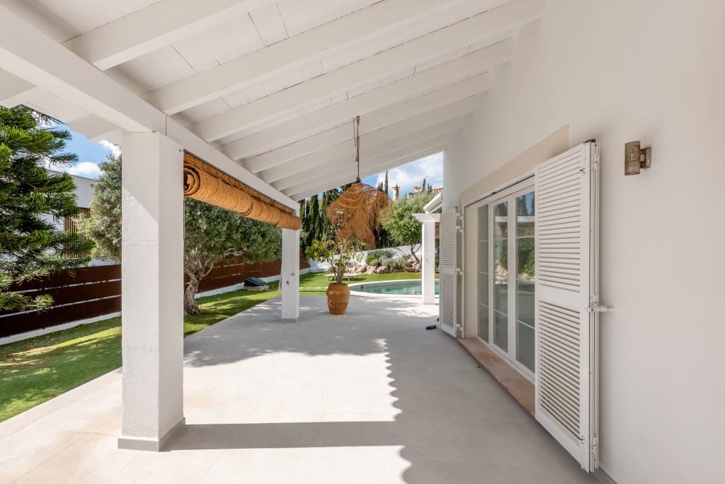 6 sypialnia Willa na sprzedaż w Santa Ponsa z basenem garażem - 2 750 000 € (Ref: 8791790)