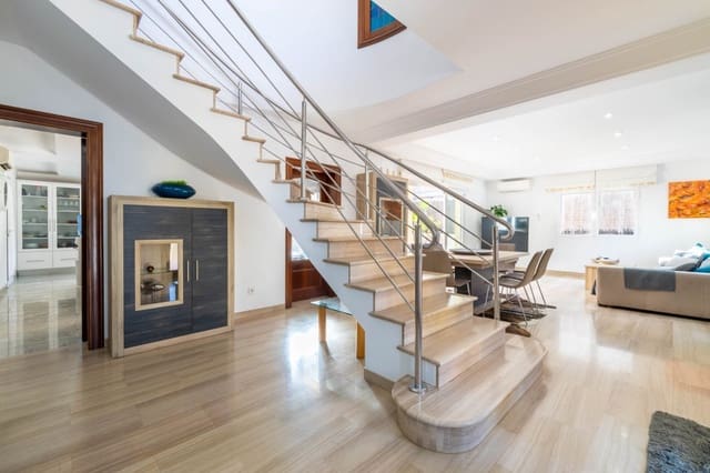 4 soverom Villa til salgs i Ca'n Picafort, Santa Margalida med svømmebasseng garasje - € 1 600 000 (Ref: 8798307)