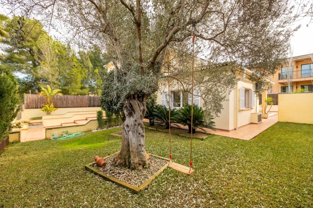 4 soveværelse Villa til salg i Ca'n Picafort med swimmingpool garage - € 1.600.000 (Ref: 8798307)