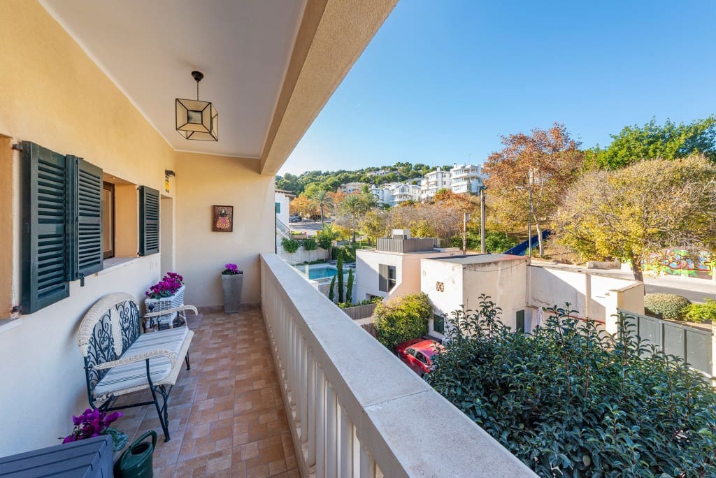 4 bedroom Penthouse for sale in Cas Catala with garage - € 2,650,000 (Ref: 8809275)