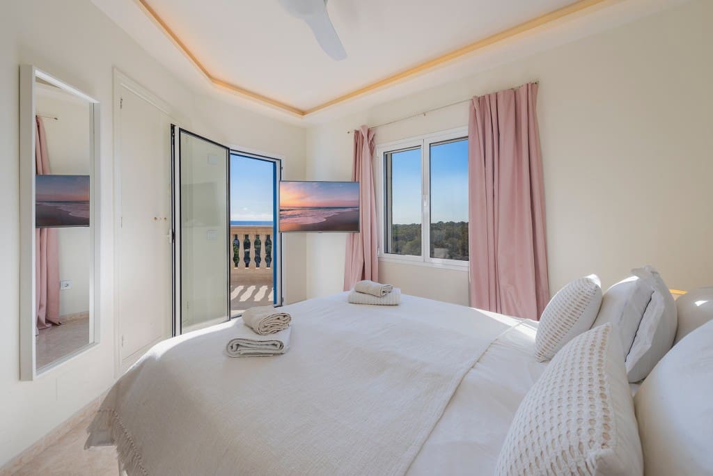 3 sovrum Villa till salu i Cala Pi med pool garage - 2 490 000 € (Ref: 8815429)