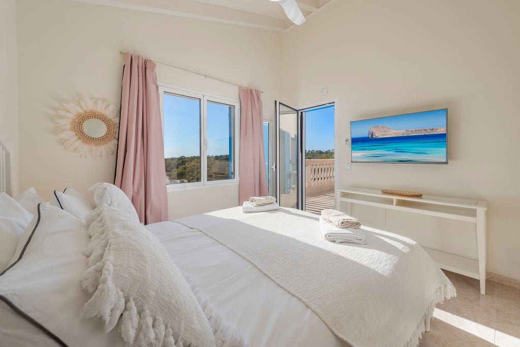 3 sovrum Villa till salu i Cala Pi med pool garage - 2 490 000 € (Ref: 8815429)