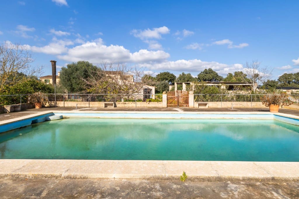 5 soveværelse Finca/Landehus til salg i Ariany med swimmingpool garage - € 1.900.000 (Ref: 8834150)