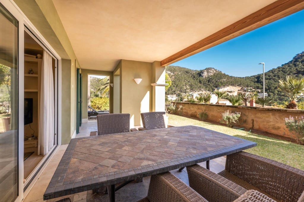 2 soverom Leilighet til salgs i Puerto de Andratx med svømmebasseng garasje - € 895 000 (Ref: 8842947)