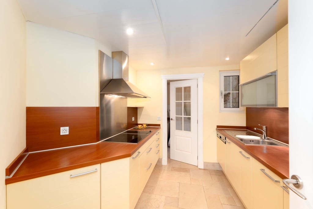 2 soverom Leilighet til salgs i Puerto de Andratx med svømmebasseng garasje - € 895 000 (Ref: 8842947)