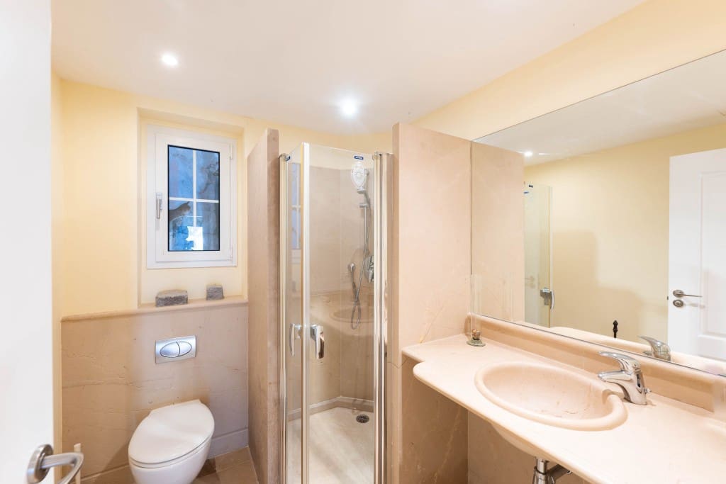 2 soverom Leilighet til salgs i Puerto de Andratx med svømmebasseng garasje - € 895 000 (Ref: 8842947)