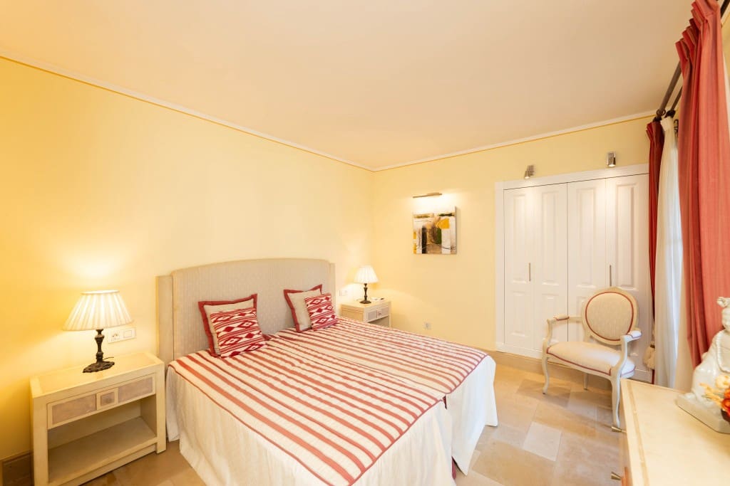 2 soverom Leilighet til salgs i Puerto de Andratx med svømmebasseng garasje - € 895 000 (Ref: 8842947)