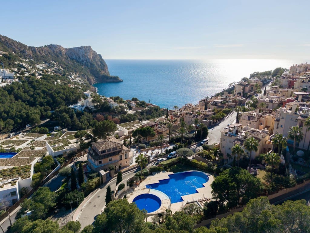 2 soverom Leilighet til salgs i Puerto de Andratx med svømmebasseng garasje - € 895 000 (Ref: 8842947)