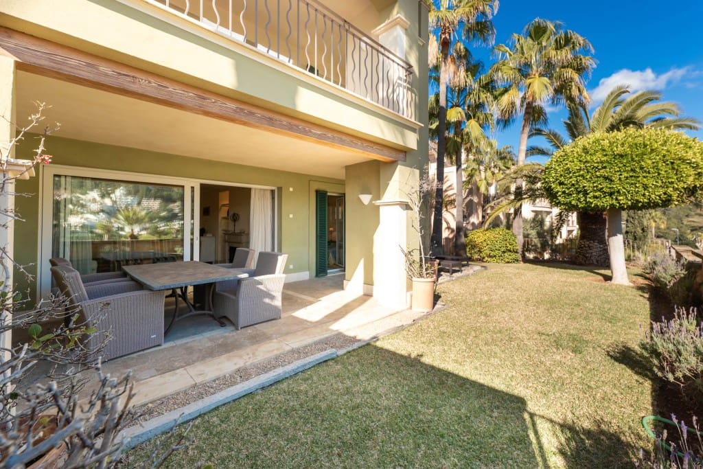 2 soverom Leilighet til salgs i Puerto de Andratx med svømmebasseng garasje - € 895 000 (Ref: 8842947)