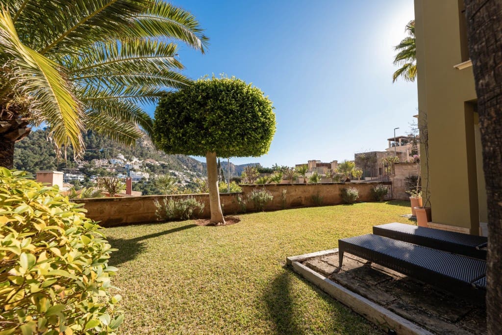 2 soverom Leilighet til salgs i Puerto de Andratx med svømmebasseng garasje - € 895 000 (Ref: 8842947)