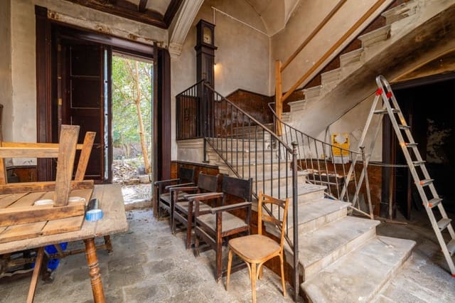 8 soveværelse Byhus til salg i Sóller med garage - € 3.300.000 (Ref: 8848920)