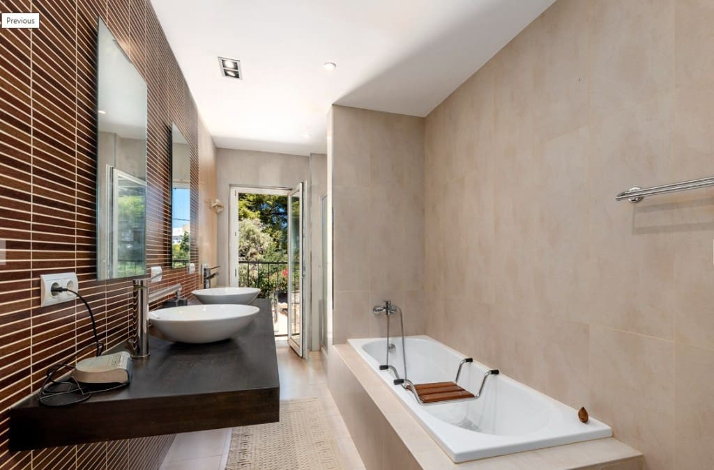 4 soveværelse Villa til salg i Torrenova med swimmingpool - € 1.550.000 (Ref: 8854533)