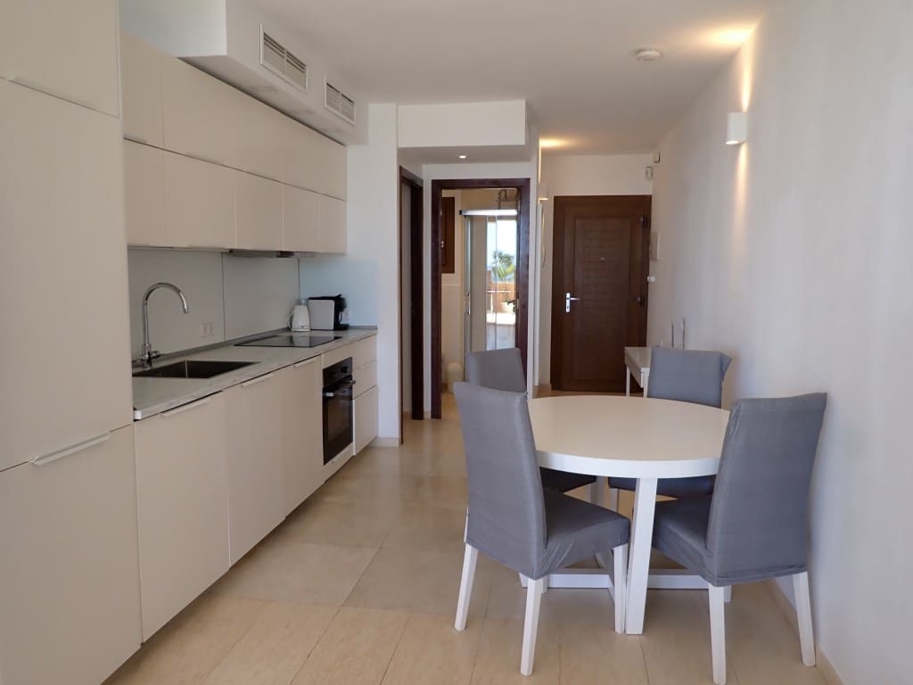 2 soveværelse Lejlighed til salg i San Jose / Sant Josep de Sa Talaia med swimmingpool - € 790.000 (Ref: 8866889)