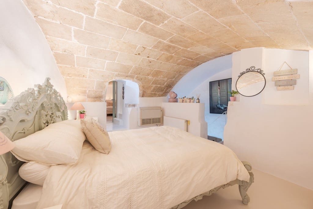 2 bedroom Apartment for sale in Palma de Mallorca - € 1,200,000 (Ref: 8896202)