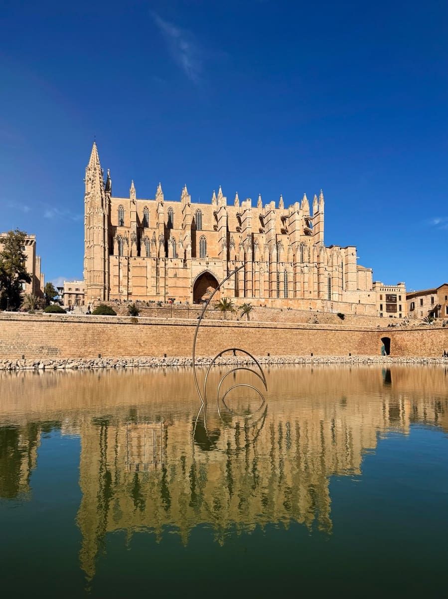2 bedroom Apartment for sale in Palma de Mallorca - € 1,200,000 (Ref: 8896202)