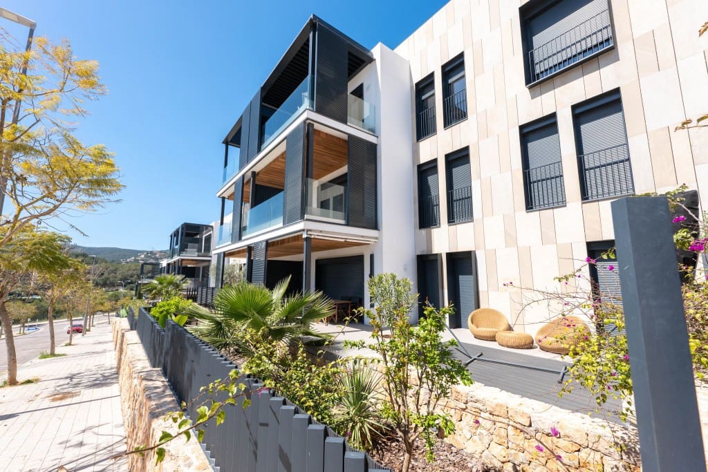 4 soveværelse Lejlighed til salg i Palma de Mallorca med swimmingpool garage - € 1.300.000 (Ref: 8915126)