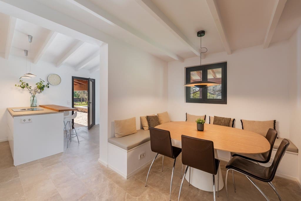 5 bedroom Finca/Country House for sale in Pollensa / Pollenca with pool - € 1,975,000 (Ref: 8928541)