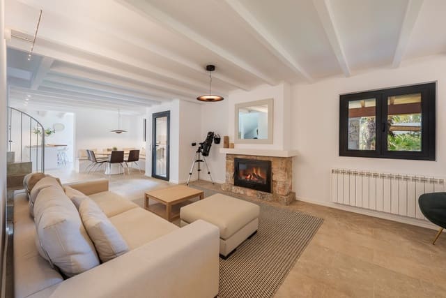 5 slaapkamer Finca/Landhuis te koop in Pollensa / Pollença met zwembad - € 1.975.000 (Ref: 8928541)