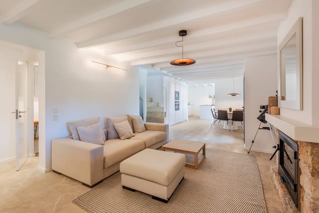 5 slaapkamer Finca/Landhuis te koop in Pollensa / Pollença met zwembad - € 1.975.000 (Ref: 8928541)