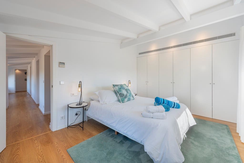 5 bedroom Finca/Country House for sale in Pollensa / Pollenca with pool - € 1,975,000 (Ref: 8928541)