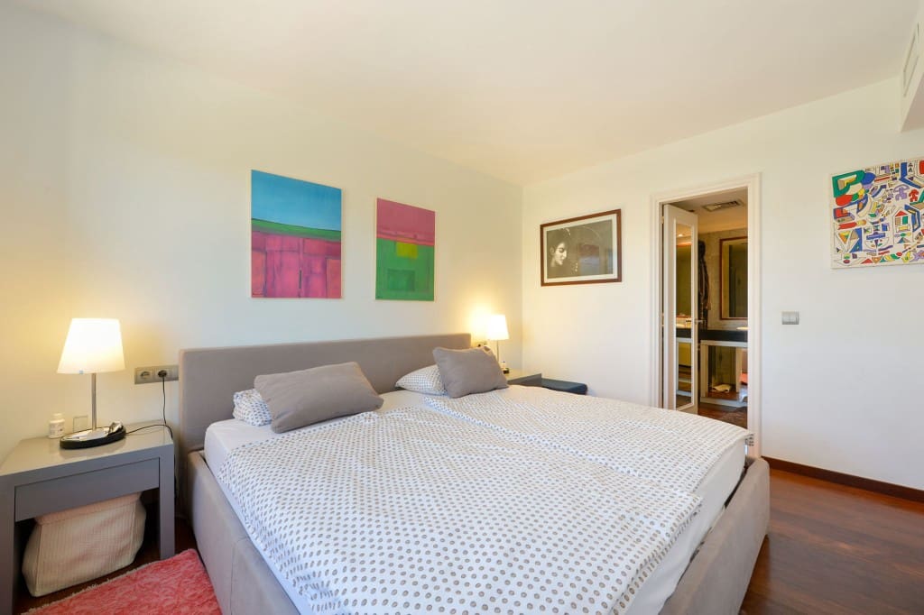 3 bedroom Apartment for sale in Ibiza / Eivissa town with pool - € 2,390,000 (Ref: 8928542)