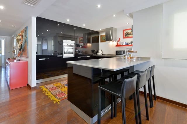 3 bedroom Apartment for sale in Ibiza / Eivissa town with pool - € 2,390,000 (Ref: 8928542)