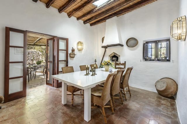 4 soveværelse Finca/Landehus til salg i San Jose / Sant Josep de Sa Talaia med swimmingpool garage - € 2.950.000 (Ref: 8928543)