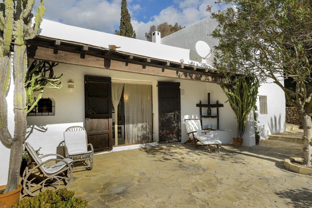 4 soveværelse Finca/Landehus til salg i San Jose / Sant Josep de Sa Talaia med swimmingpool garage - € 2.950.000 (Ref: 8928543)