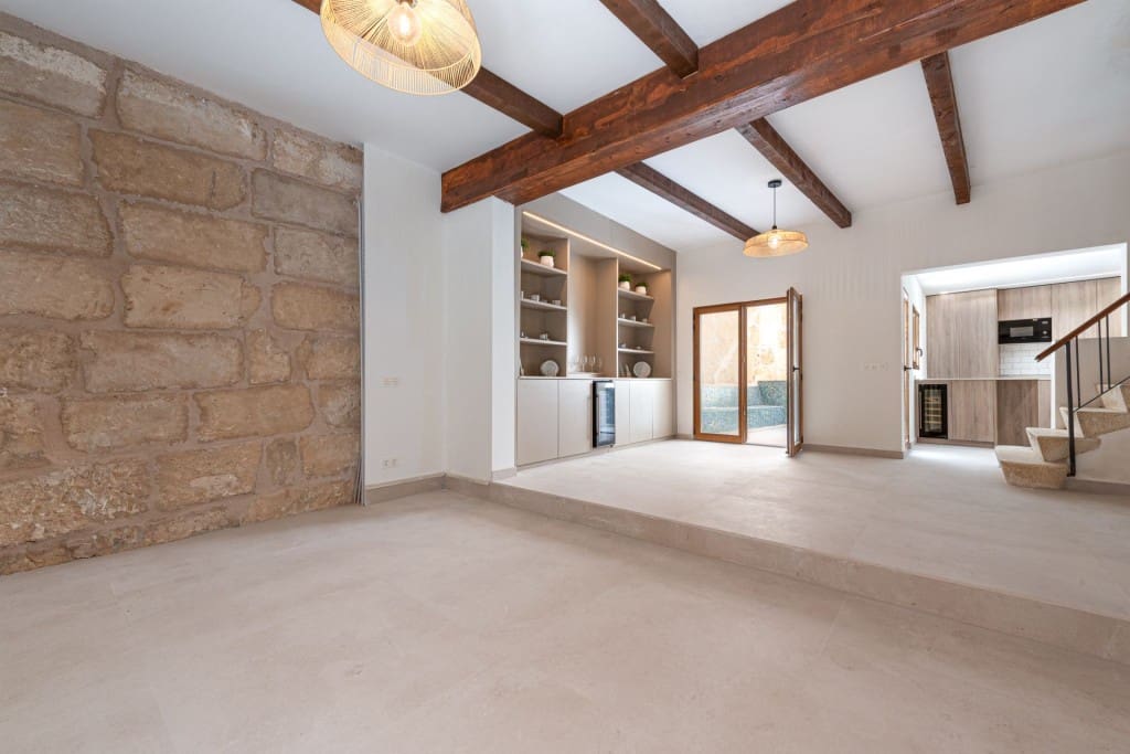 3 soveværelse Byhus til salg i Pollensa / Pollenca med swimmingpool - € 1.100.000 (Ref: 8954111)