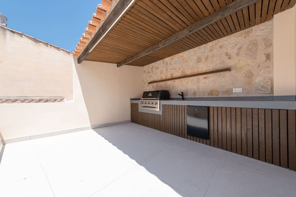 3 soveværelse Byhus til salg i Pollensa / Pollenca med swimmingpool - € 1.100.000 (Ref: 8954111)