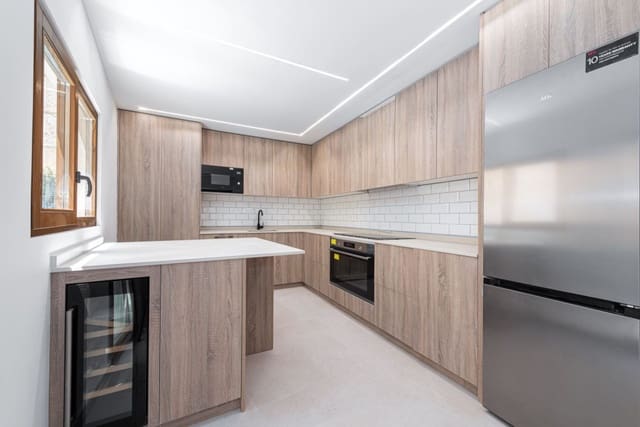 3 soveværelse Byhus til salg i Pollensa / Pollença med swimmingpool - € 1.100.000 (Ref: 8954111)