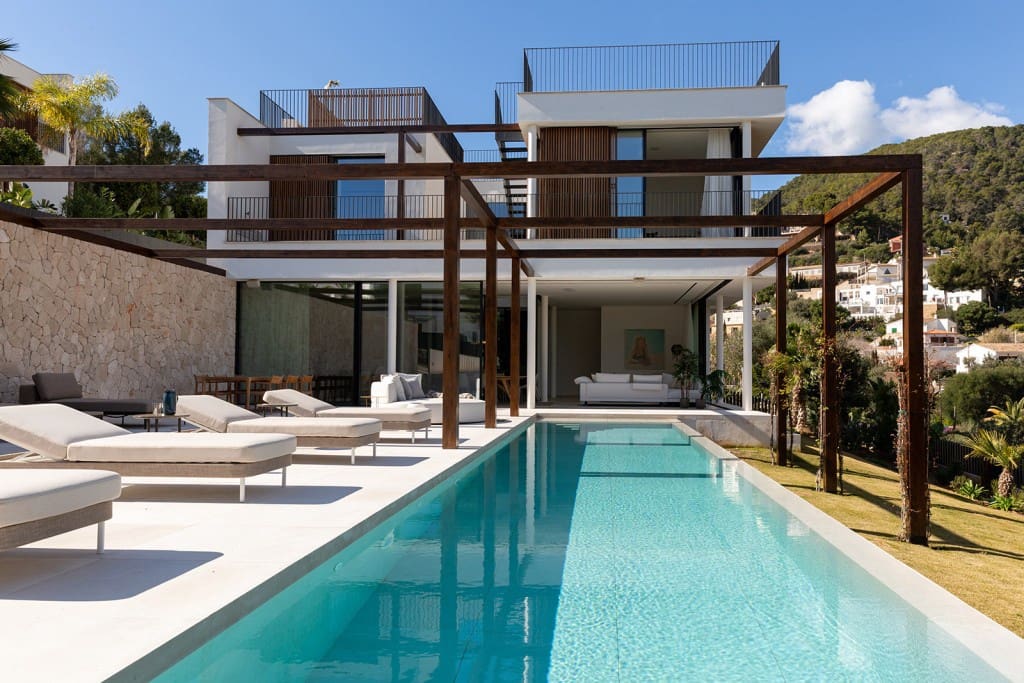 4 soveværelse Villa til salg i Genova med swimmingpool garage - € 4.150.000 (Ref: 8982211)