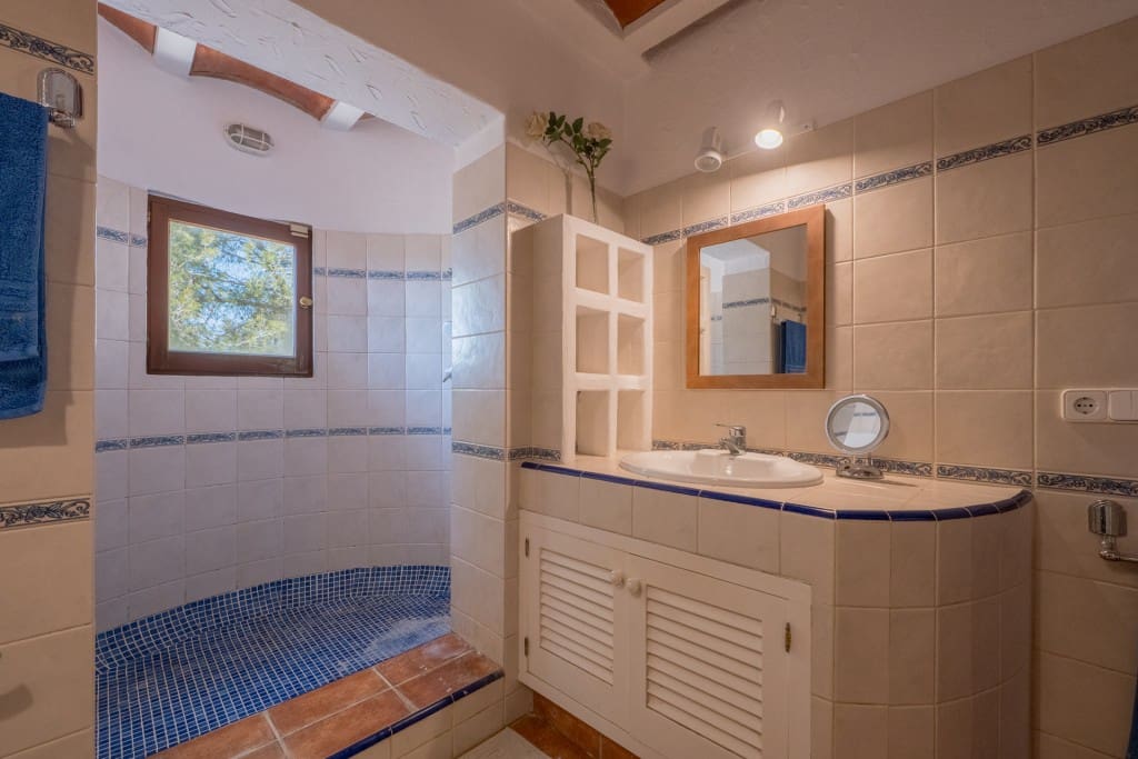 7 soverom Villa til salgs i Sant Antoni de Portmany med svømmebasseng - € 3 500 000 (Ref: 8988070)